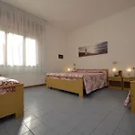 Mariella Апартаменти *